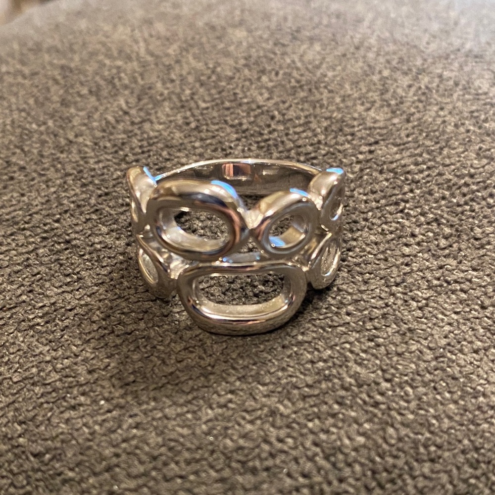 Silver Openwork Ring - Picture 3 of 7